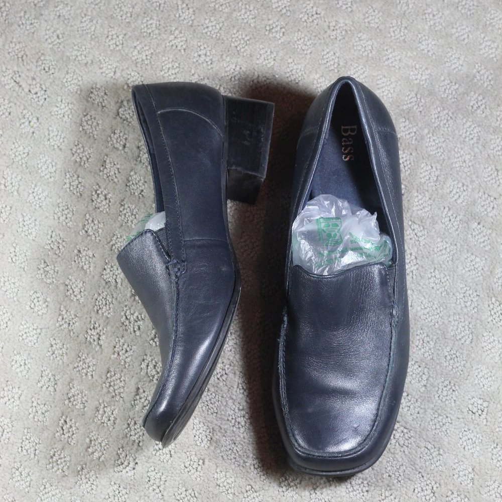 Bass Size 9.5 Navy Blue Loafers